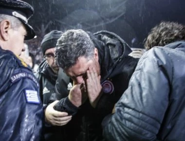 Συνελήφθη ο οπαδός του ΠΑΟΚ που τραυμάτισε τον Όσκαρ Γκαρθία στο ντέρμπι